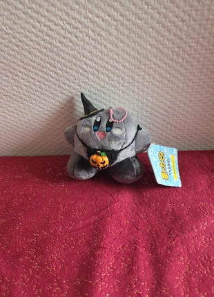 Petite peluche kirby halloween, marke: Kirby, zustand: Sehr gut, größe: S, 5,00 €, 5,95 € inklusive Vinted-Käuferschutz