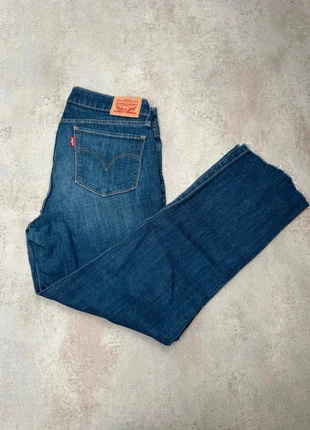 Jean Levis 712 Slim Femme Bleu vintage – Taille 38 (W29), brand: Levi's, condition: Very good, size: M / 38 / 10, €15.00, €16.45 includes Buyer Protection