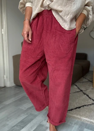 Pantalon magique en velours épais rouge framboise TU, marque: Intuition, état: Très bon état, taille: Taille unique, 49,00 €, 52,15 € Protection acheteurs incluse