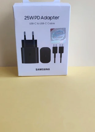 Chargeur complet USB-C super rapide 25W d'origine Samsung avec un câble USB-C vers USB-C, marke: Samsung, zustand: Neu, mit Etikett, 8,00 €, 9,10 € inklusive Vinted-Käuferschutz