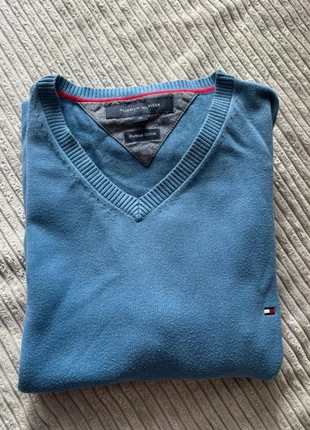 Pull fin col en V tommy Hilfiger en très bon état taille XL pull 33, marke: Tommy Hilfiger, zustand: Sehr gut, größe: XL, 20,00 €, 21,70 € inklusive Vinted-Käuferschutz