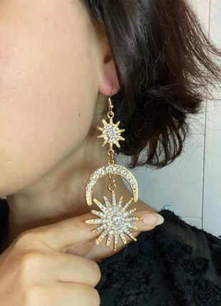 Boucles d’oreilles dorées festives – Lune & étoiles scintillantes, zustand: Sehr gut, 14,00 €, 15,40 € inklusive Vinted-Käuferschutz