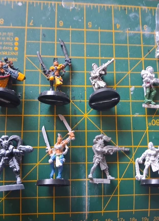 Necromunda metal Escher Gang, brand: Warhammer, condition: Very good, £60.00, £63.70 includes Buyer Protection