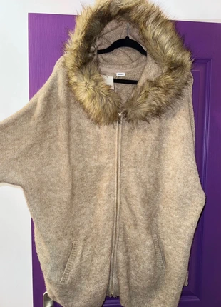 Gilet beige Pimkie à capuche, brand: Pimkie, condizioni: Nuovo con cartellino, taglia: Taglia unica, €15.00, €16.45 include la Protezione acquisti