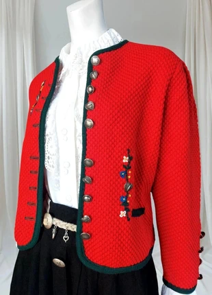 Cardigan/Veste de style bavarois/tyrolienen maille tricotée Arber strickmoden, marke: Auber strickmoden, zustand: Sehr gut, größe: XL / 42 / 14, 59,00 €, 62,65 € beinhaltet Vinted-Käuferschutz Pro