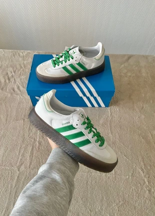Adidas Sambae Cloud White / Green / Off White - 38 2/3, marque: adidas, état: Neuf avec étiquette, taille: 38.5, 65,00 €, 68,95 € Protection acheteurs incluse