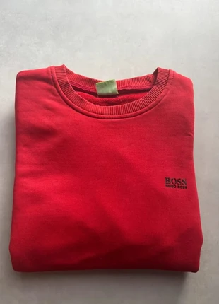 Pull Hugo boss en très bon état taille S Pull 36, marque: Hugo Boss, état: Très bon état, taille: S, 20,00 €, 21,70 € Protection acheteurs incluse