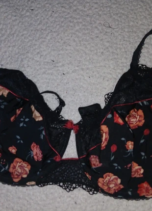 Soutien-gorge, marque: Sans Complexe, état: Neuf sans étiquette, taille: 105E, 4,00 €, 4,90 € Protection acheteurs incluse