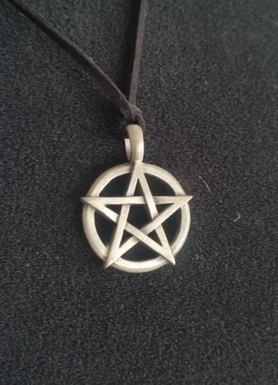 Pentagram, staat: Heel goed, € 2,00, € 2,80 inclusief Kopersbescherming
