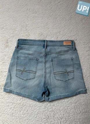 Short jean Levi’s Denizen vintage 00’s - Bleu clair - Coupe droite Taille haute - W29 (FR38), marque: Levi's, état: Très bon état, taille: M / 38 / 10, 19,90 €, 21,60 € Protection acheteurs (Pro) incluse