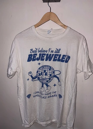 T-shirt taylor swift bejeweled, marque: Taylor Swift, état: Neuf sans étiquette, taille: M / 38 / 10, 5,00 €, 5,95 € Protection acheteurs incluse