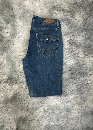 Short en Jean Denizen From Levi's Capri Bleu W30 SH108, marca: Levi's, estado: Muito bom, tamanho: L / 40 / 12, €17.00, €18.55 inclui Proteção do Comprador Pro
