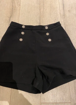 Short cache cache, marke: Cache Cache, zustand: Neu, größe: M / 38 / 10, 16,00 €, 17,50 € inklusive Vinted-Käuferschutz