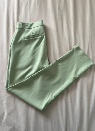Pantalon droit vert amande de la marque | Trendyol | Taille XS, marque: Trendyol, état: Neuf sans étiquette, taille: XS / 34 / 6, 5,00 €, 5,95 € Protection acheteurs incluse