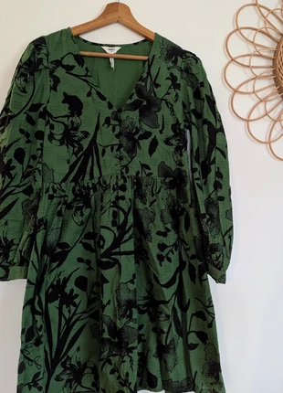 Object – Robe courte verte à fleurs noires – T34 – Très bon état, brand: Object, condition: Very good, size: XS / 34 / 6, €6.00, €7.00 includes Buyer Protection