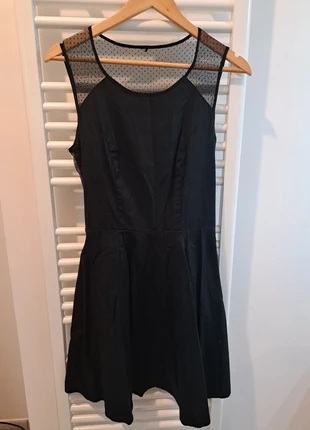 Robe noir NafNaf taille 40, marque: Naf Naf, état: Très bon état, taille: L / 40 / 12, 2,00 €, 2,80 € Protection acheteurs incluse