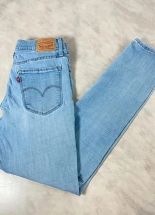 Levi’s 311 Shaping Skinny – Jean bleu taille 29 soit 38FR – Effet galbant confort Code 004N, brand: Levi Strauss & Co., condizioni: Ottime, taglia: M / IT 42 / EU 38, €26.00, €28.00 include la Protezione acquisti Pro