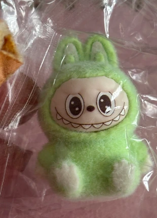 Figurine labubu 4 cm, marca: lafufu, estado: Novo com etiquetas, tamanho: Prematuro, até 44 cm, €3.50, €4.38 inclui Proteção do Comprador