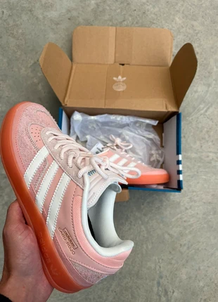 Chaussure Adidas Bad Bunny Gazelle Cabo Rojo, marke: adidas, zustand: Sehr gut, größe: 38, 150,00 €, 158,20 € inklusive Vinted-Käuferschutz