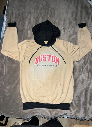 sweat Boston marron, brand: Boston, condition: Very good, size: M, €5.00, €5.95 includes Buyer Protection