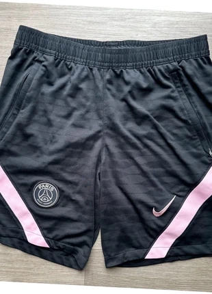 Short Nike PSG noir rose taille M, brand: Nike, condition: Very good, size: M, €18.00, €19.60 includes Buyer Protection