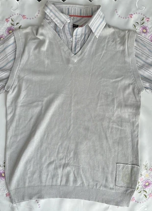 T-shirt Vintage Man Y2K Camincia Gilet a righe, brand: X-Cape, condizioni: Nuovo senza cartellino, taglia: L, €30.00, €32.20 include la Protezione acquisti