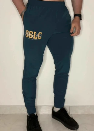 Gymshark Script Woven Joggers bleu marine - Taille S, merk: Gymshark, staat: Nieuw zonder prijskaartje, maat: S, € 25,00, € 26,95 inclusief Kopersbescherming Pro
