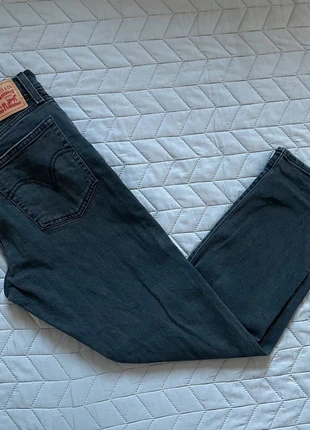 Jean Levi’s Wedgie Straight Gris Noir Troué Femme W30 L28 (40 EU), brand: Levi Strauss & Co., condizioni: Ottime, taglia: L / IT 44 / EU 40, €15.50, €16.98 include la Protezione acquisti