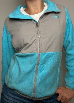 Gilet polaire denali the north face bleu ciel logo brodé#173, marque: The North Face, état: Très bon état, taille: S / 36 / 8, 35,00 €, 37,45 € Protection acheteurs incluse