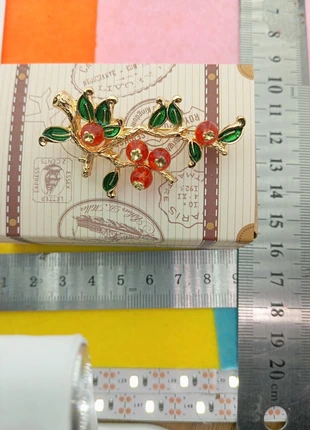 Broche avec la boîte, marca: Broche.fr, estado: Muito bom, €5.00, €5.95 inclui Proteção do Comprador Pro