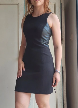 Robe épaisse classe noire similicuir Kaporal, merk: Kaporal, staat: Goed, maat: S / 36 / 8, € 10,00, € 11,20 inclusief Kopersbescherming