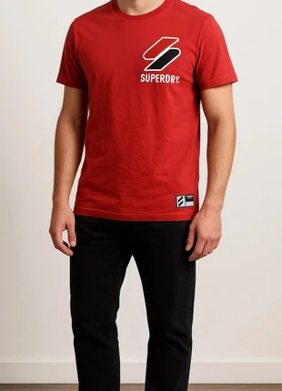 T-shirt Superdry Homme modele inconnu, rouge avec logo brode, Taille XL - Excellent etat, merk: Superdry, staat: Heel goed, maat: XL, € 25,00, € 26,95 inclusief Kopersbescherming
