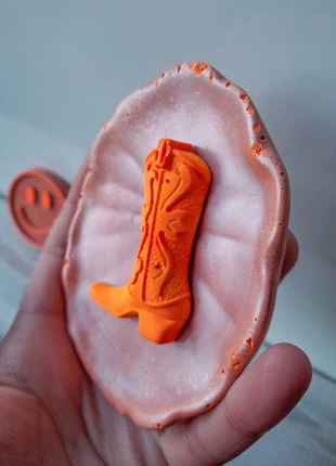 Nieuw! Wandtegeltje cowboylaarzen boots lichtbruin oranje, merk: wandpareltjes.van.marjo, staat: Nieuw, € 8,95, € 10,10 inclusief Kopersbescherming Pro