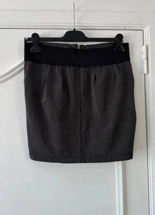 Jupe grise, marque: Jennyfer, état: Très bon état, taille: M / 38 / 10, 3,00 €, 3,85 € Protection acheteurs incluse