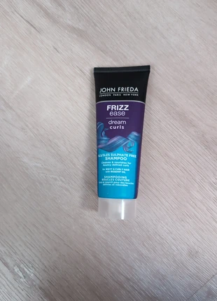 Shampoing John Frieda, marque: John Frieda, état: Neuf avec étiquette, 2,00 €, 2,80 € Protection acheteurs incluse