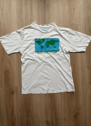 Super cute alternative whimsigoth unif world print t-shirt, marque: Unif, état: Bon état, taille: M / 38 / 10, 22,00 €, 23,80 € Protection acheteurs incluse