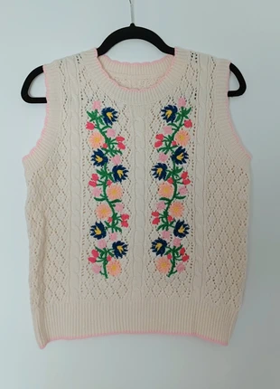Gilet sans manches brodé tricoté, brand: Boutique Parisienne, condition: Very good, size: L / 40 / 12, €8.50, €9.63 includes Buyer Protection