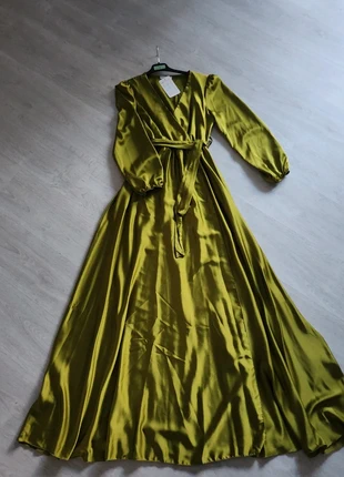 Robe sublime 💚, marke: Jessy&Co, zustand: Neu, mit Etikett, größe: L / 40 / 12, 35,00 €, 37,45 € inklusive Vinted-Käuferschutz