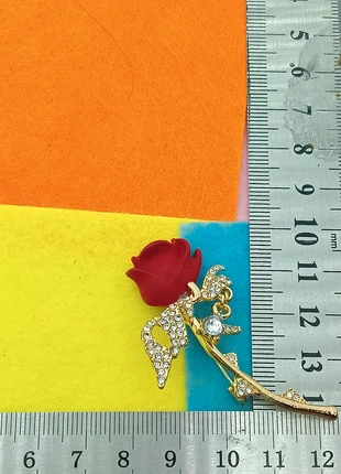 Broche, merk: Montre.fr, staat: Heel goed, € 5,00, € 5,95 inclusief Kopersbescherming Pro