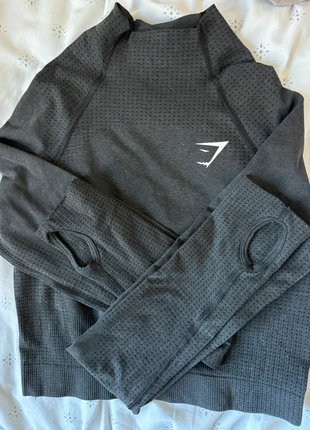 Haut Gymshark, marque: Gymshark, état: Neuf sans étiquette, taille: M / 38 / 10, 17,00 €, 18,55 € Protection acheteurs incluse