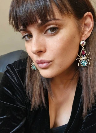 Pendientes Bisutería en metal dorado y pedrería de Fantasía del C.I, brand: El Corte Inglés, condizioni: Nuovo senza cartellino, €11.00, €12.25 include la Protezione acquisti