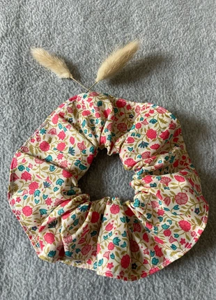 Chouchou liberty, marque: liberty, état: Neuf sans étiquette, 5,00 €, 5,95 € Protection acheteurs incluse