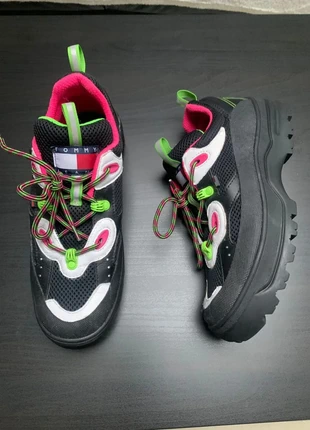 Tommy Hilfiger - Multicolore - Taille 40, brand: Tommy Hilfiger, condizioni: Ottime, taglia: 40, €35.00, €37.45 include la Protezione acquisti