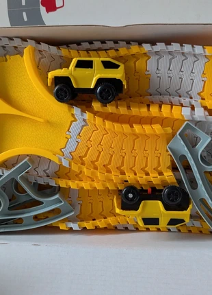 Flexibele racebaan, staat: Heel goed, maat: Universeel, € 5,00, € 5,95 inclusief Kopersbescherming