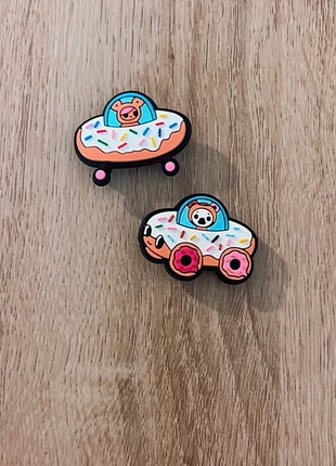 Breloques charm crocs, état: Très bon état, 1,00 €, 1,75 € Protection acheteurs incluse