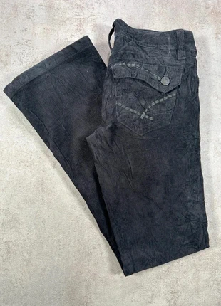 Pantalon En Velours Côtelé / Corduroy unionbay noir velours cotele taille 3, marque: Vintage Dressing, état: Très bon état, taille: L / 40 / 12, 10,00 €, 11,20 € Protection acheteurs (Pro) incluse