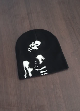 Bonnet noir | Y2K, merk: bonnet y2k, staat: Nieuw zonder prijskaartje, maat: Universele maat, € 9,00, € 10,15 inclusief Kopersbescherming