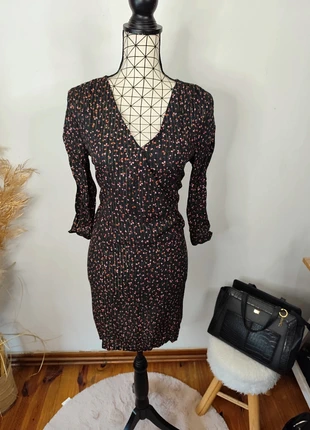 Robe courte imprimé fleuri Bonobo - Taille M (recommandée S) - Très bon état, marke: Bonobo, zustand: Sehr gut, größe: S / 36 / 8, 12,50 €, 13,83 € inklusive Vinted-Käuferschutz