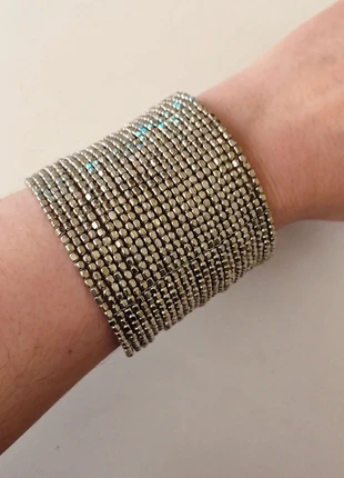 Bracelet manchette argenté, marque: Vintage Dressing, état: Très bon état, 5,00 €, 5,95 € Protection acheteurs incluse