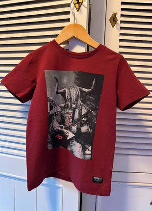 T-shirt bordeaux Name It garçon 122-128 motif rock guitare, marca: Name It, estado: Muito bom, tamanho: 7 anos / 122 cm, €8.00, €9.10 inclui Proteção do Comprador